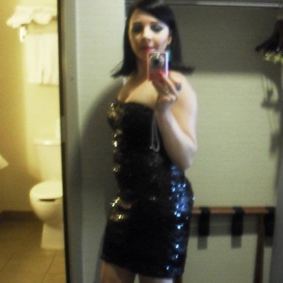 Guess sequin dress - Picture 2 of 2